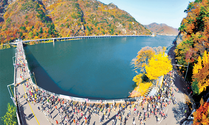 Chuncheon Marathon. Held in Chuncheon, Gangwon-do every October